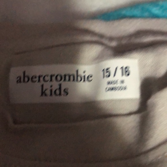 Brand new without tags very soft, vintage style, Abercrombie peace sign Tee H - Picture 5 of 5